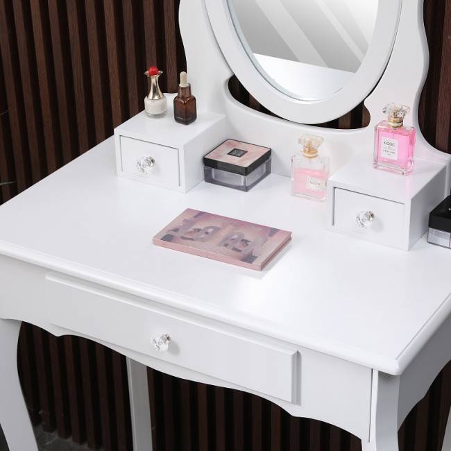 Туалетный столик CZ23